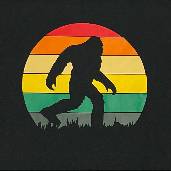 Gildan Other - Gildan Heavy Cotton Retro Bigfoot Silhouette T-Shirt Black Size Large NEW